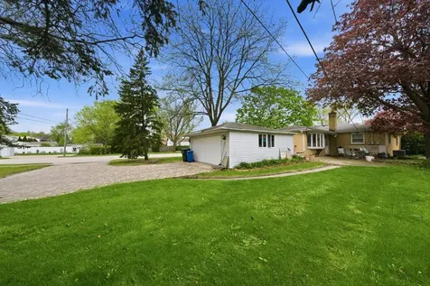 1 North Edward Street Mount Prospect IL 60056