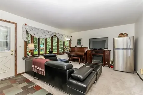 1 North Edward Street Mount Prospect IL 60056