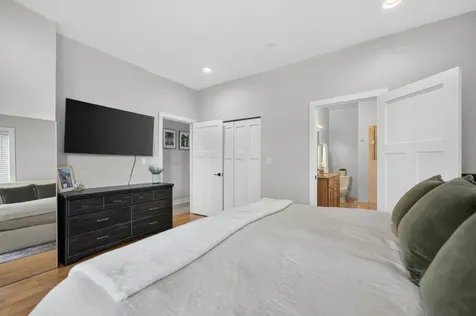 1022 North Wood Street Chicago IL 60622