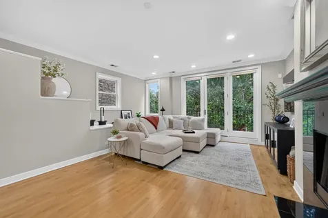 1022 North Wood Street Chicago IL 60622