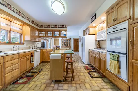 18622 Burnham Avenue Lansing IL 60438