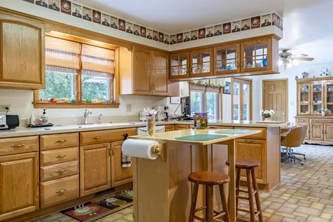 18622 Burnham Avenue Lansing IL 60438