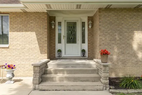 18622 Burnham Avenue Lansing IL 60438