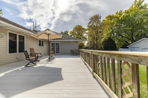 18622 Burnham Avenue Lansing IL 60438