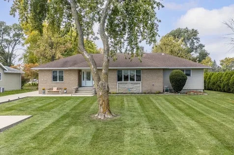 18622 Burnham Avenue Lansing IL 60438