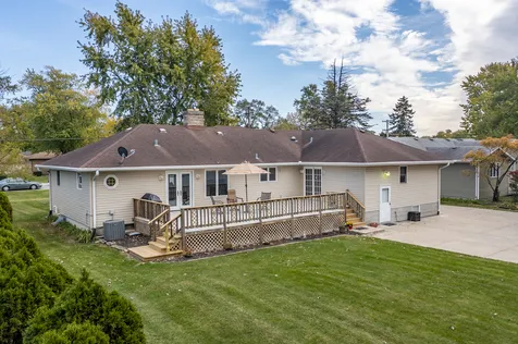 18622 Burnham Avenue Lansing IL 60438