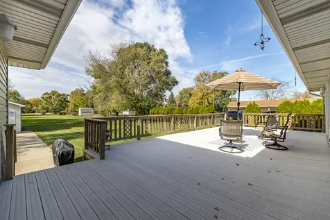 18622 Burnham Avenue Lansing IL 60438