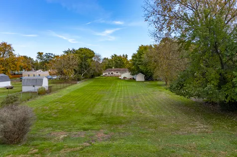 18622 Burnham Avenue Lansing IL 60438