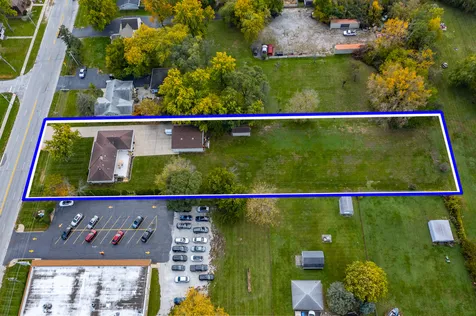 18622 Burnham Avenue Lansing IL 60438