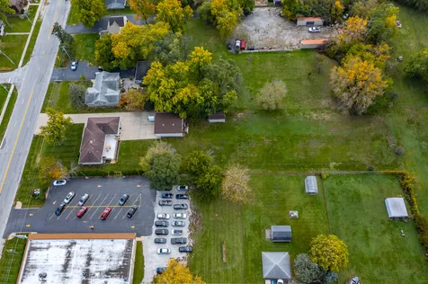 18622 Burnham Avenue Lansing IL 60438