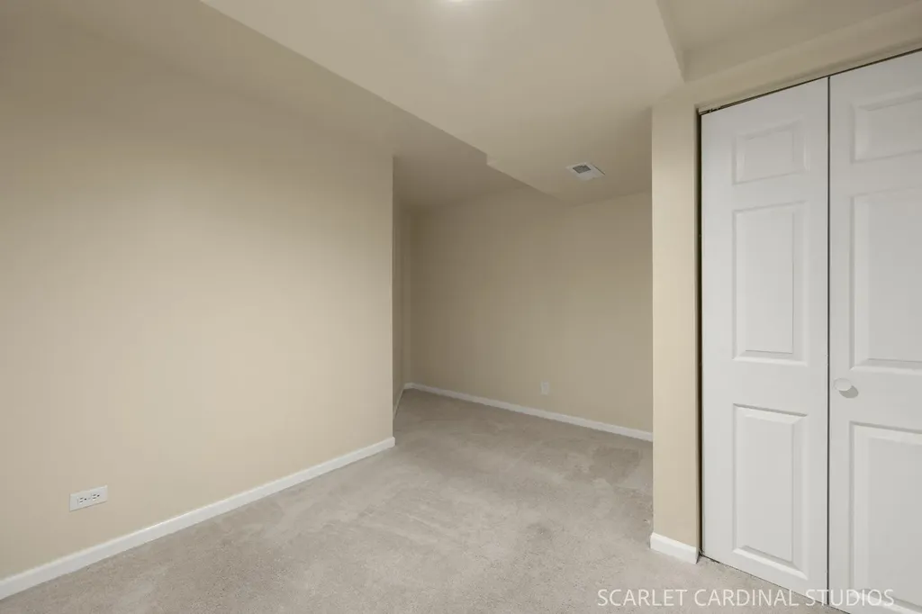 1602 Astor Avenue Oakbrook Terrace IL 60181