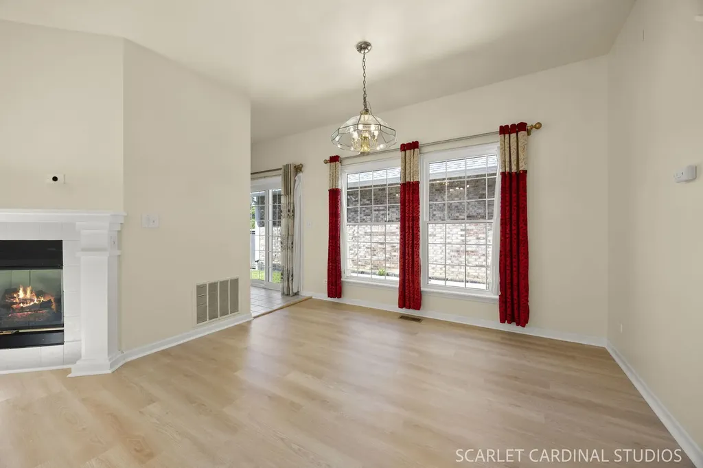 1602 Astor Avenue Oakbrook Terrace IL 60181