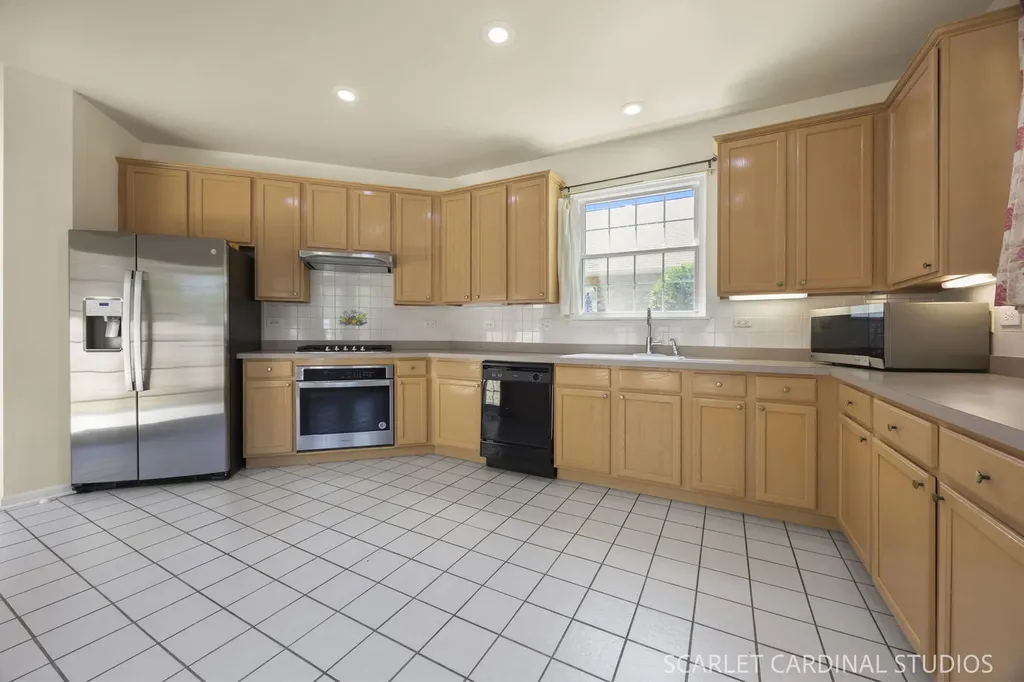 1602 Astor Avenue Oakbrook Terrace IL 60181