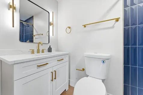 11635 South Bishop Street Chicago IL 60643