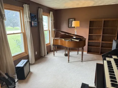 1891 Indian Springs Court Freeport IL 61032
