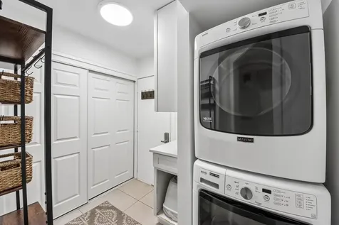 536 Pembrook Court S Crystal Lake IL 60014
