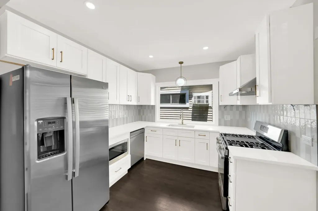 5626 North Miltimore Avenue Chicago IL 60646