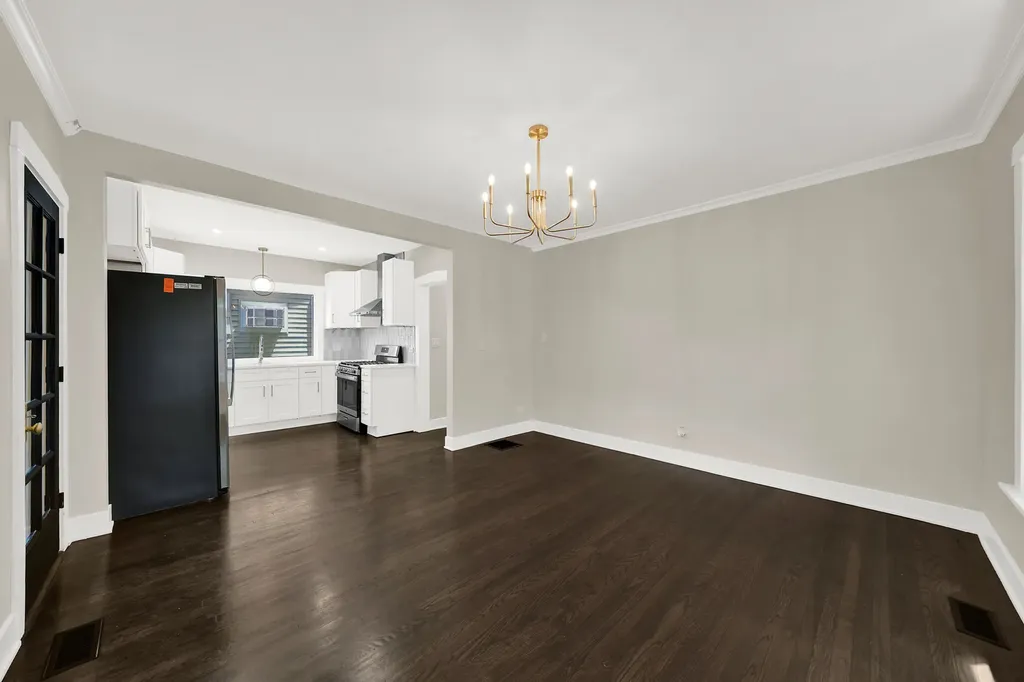 5626 North Miltimore Avenue Chicago IL 60646