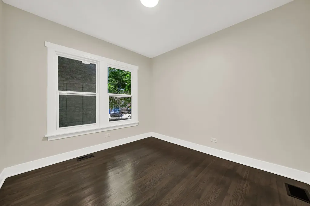 5626 North Miltimore Avenue Chicago IL 60646