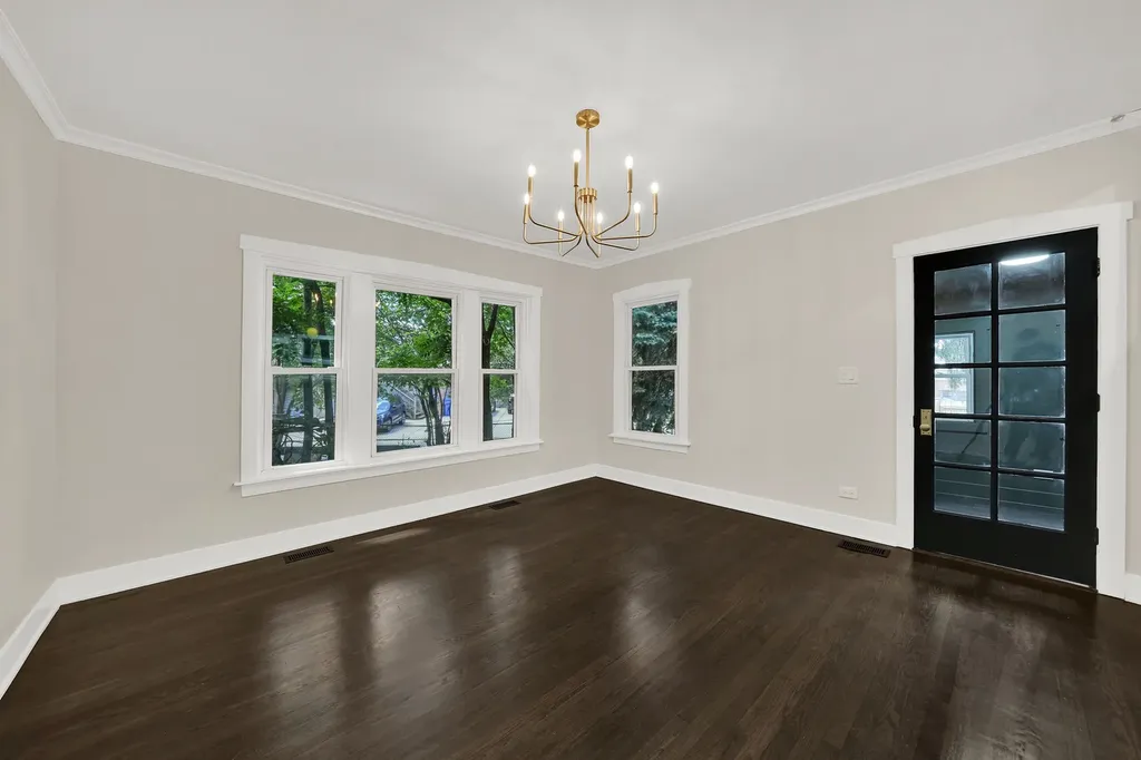 5626 North Miltimore Avenue Chicago IL 60646