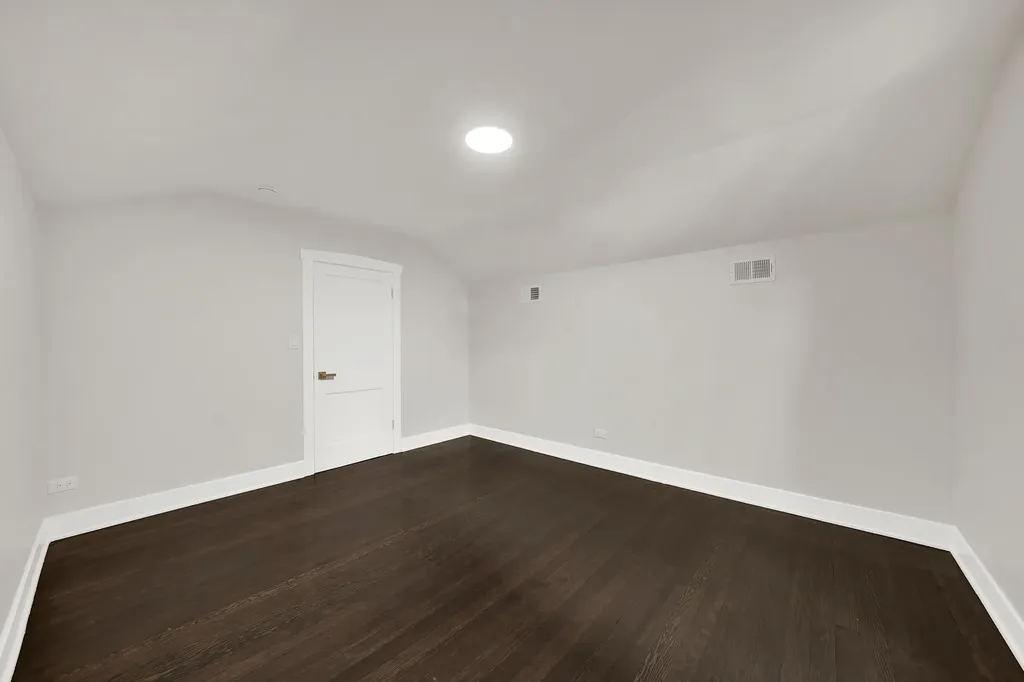 5626 North Miltimore Avenue Chicago IL 60646