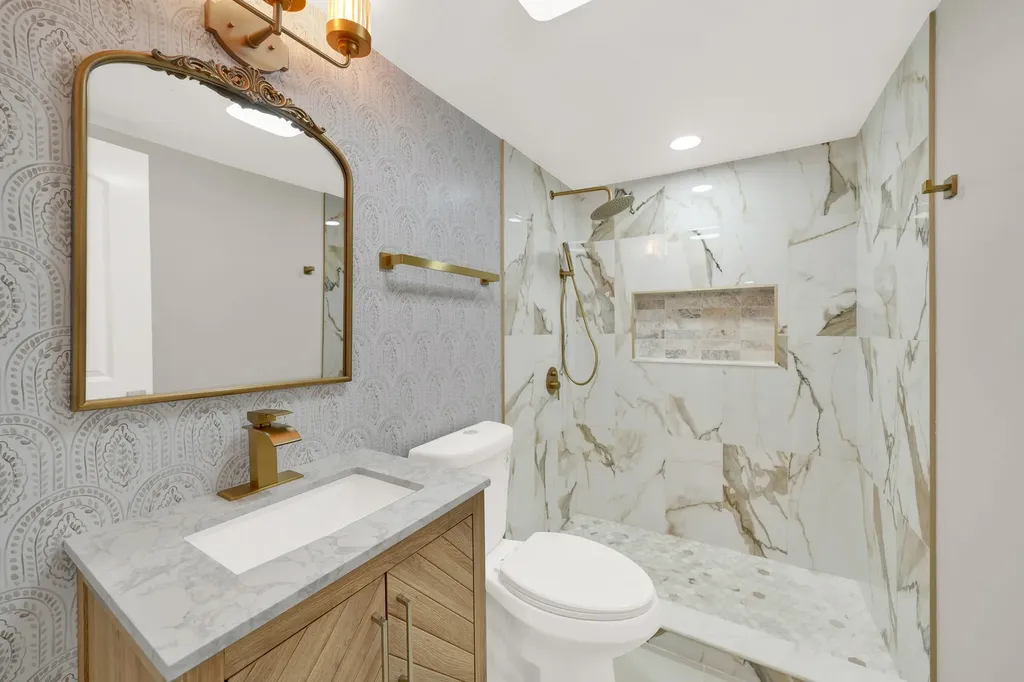 5626 North Miltimore Avenue Chicago IL 60646