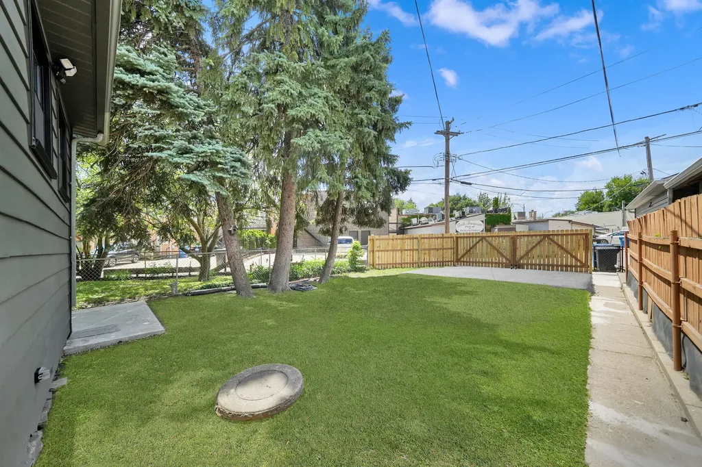 5626 North Miltimore Avenue Chicago IL 60646