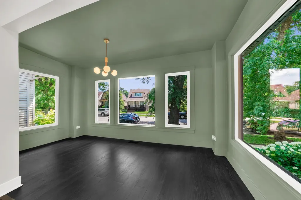 5626 North Miltimore Avenue Chicago IL 60646