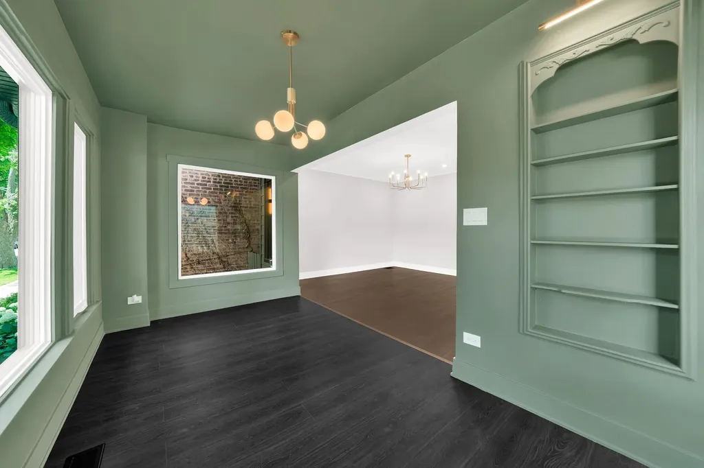5626 North Miltimore Avenue Chicago IL 60646