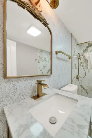 5626 North Miltimore Avenue Chicago IL 60646