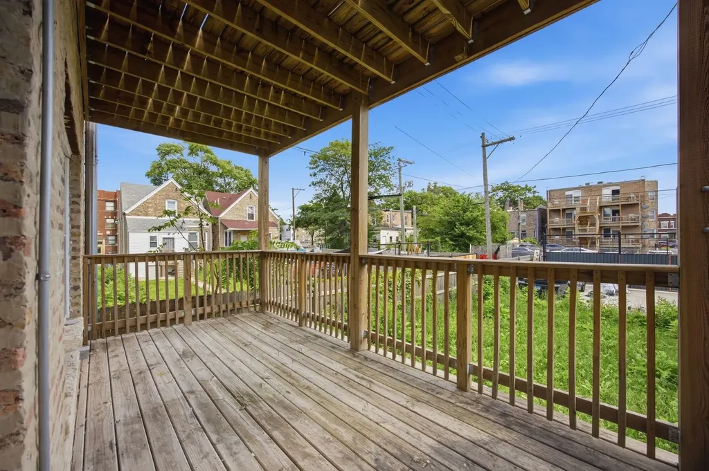 4513 West West End Avenue Chicago IL 60624