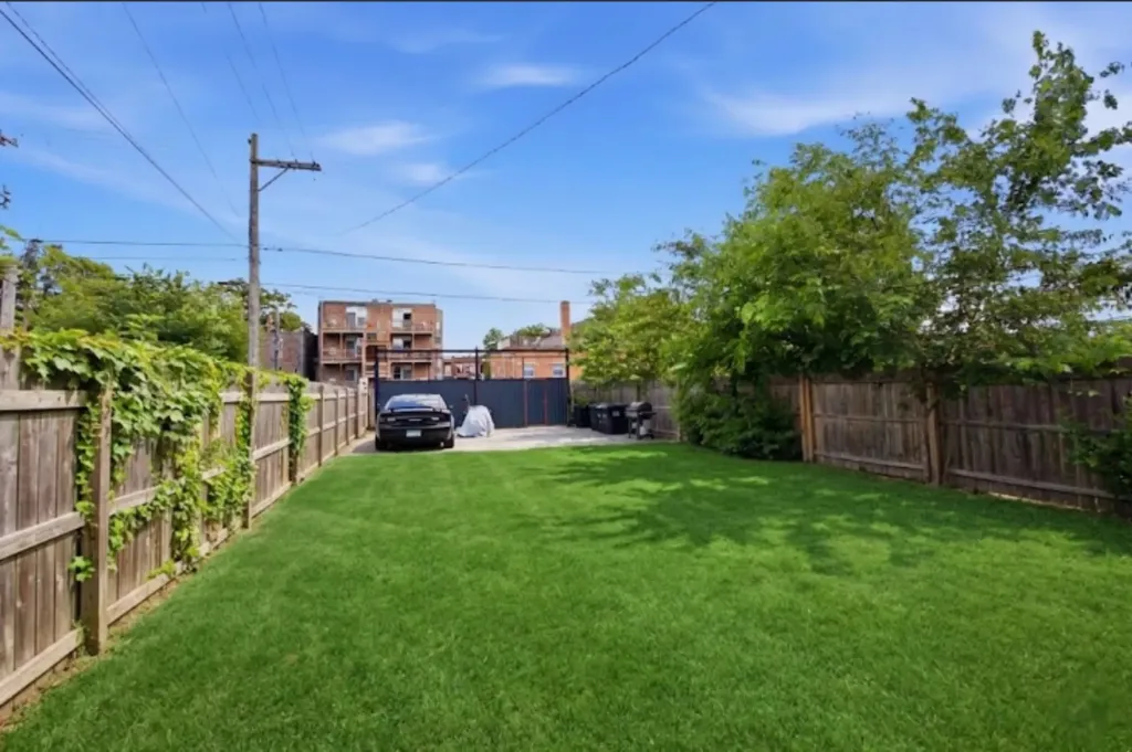 4513 West West End Avenue Chicago IL 60624