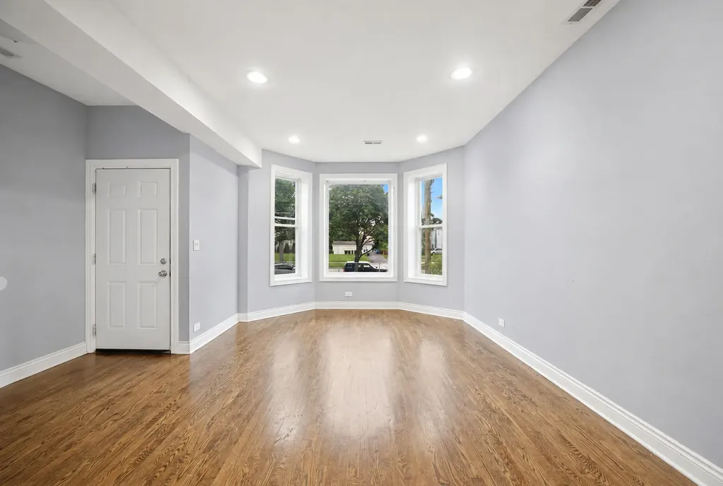 4513 West West End Avenue Chicago IL 60624