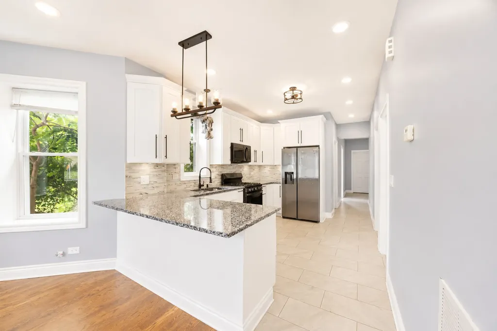 4513 West West End Avenue Chicago IL 60624