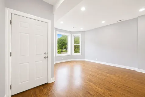 4513 West West End Avenue Chicago IL 60624