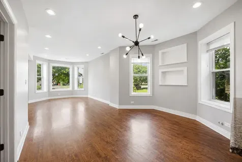 4513 West West End Avenue Chicago IL 60624