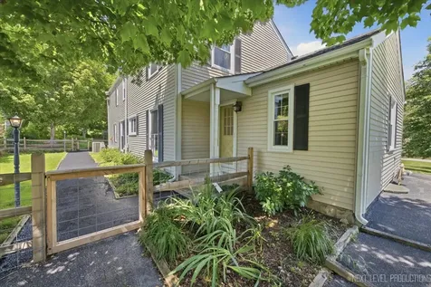 5N638 Jens Jensen Lane St. Charles IL 60175