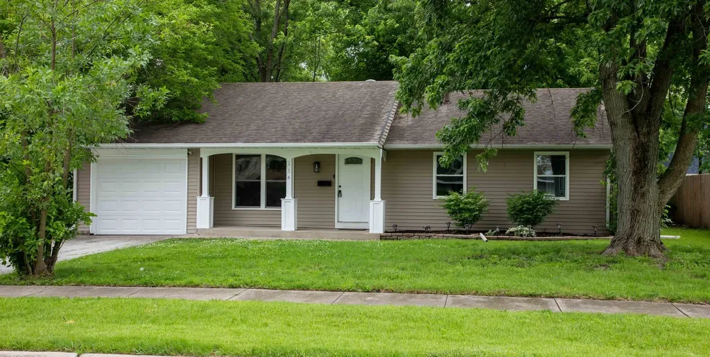 114 East Clark Street Glenwood IL 60425