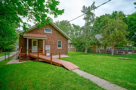 1535 Benton Street Rockford IL 61107