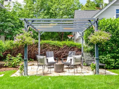130 East North Avenue Lake Bluff IL 60044