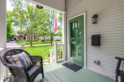 130 East North Avenue Lake Bluff IL 60044