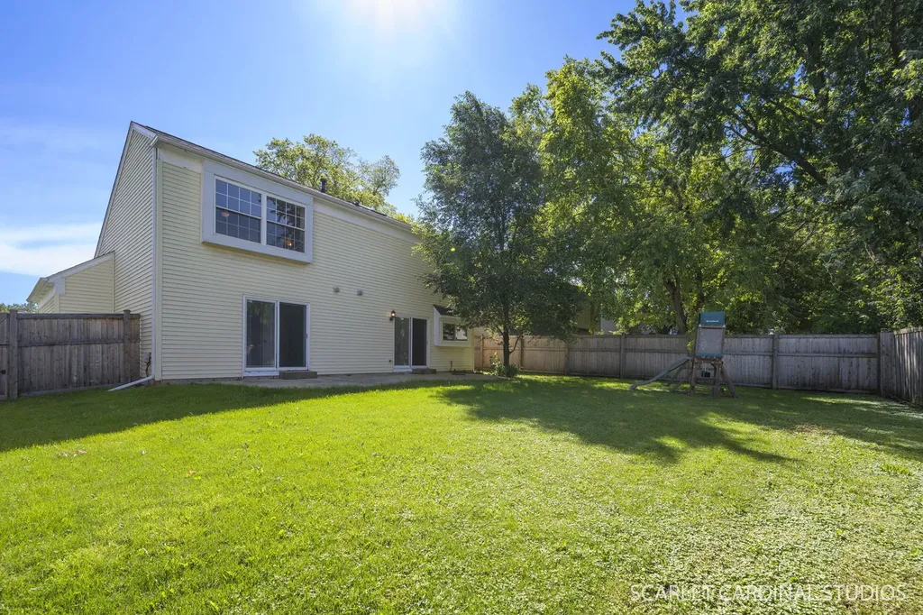 315 Newport Lane Aurora IL 60504