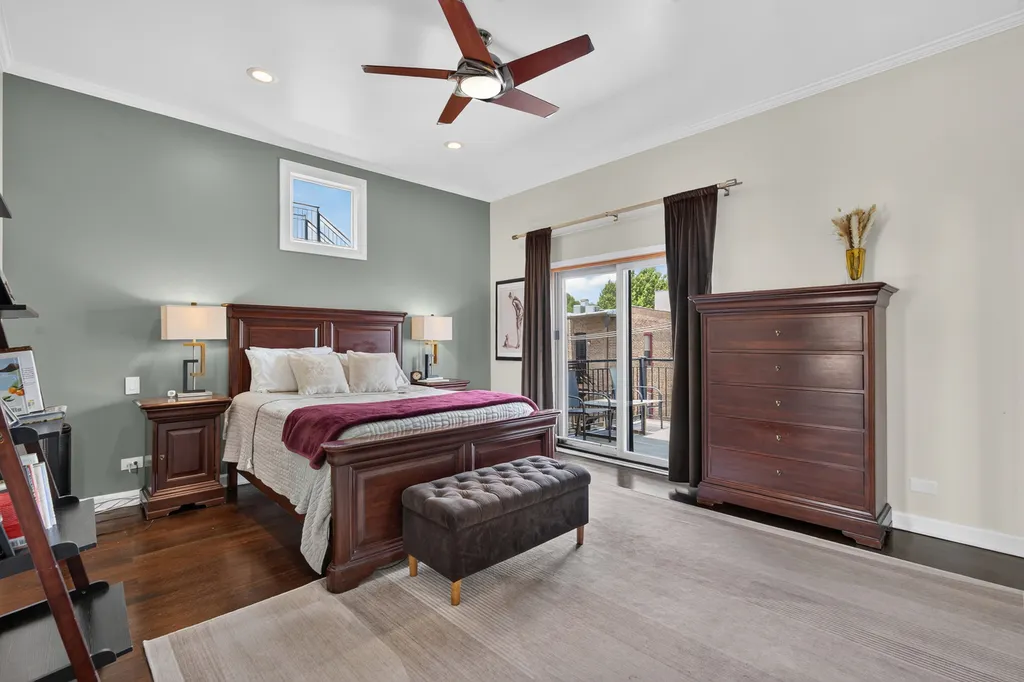1320 West Grenshaw Street Chicago IL 60607