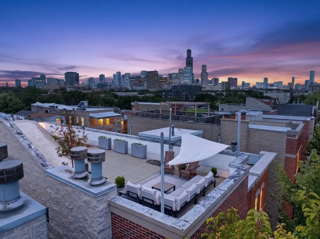 1320 West Grenshaw Street Chicago IL 60607