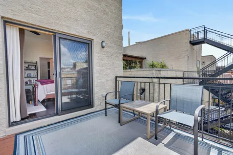 1320 West Grenshaw Street Chicago IL 60607