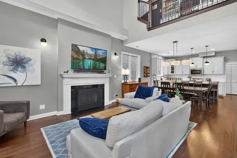 1320 West Grenshaw Street Chicago IL 60607