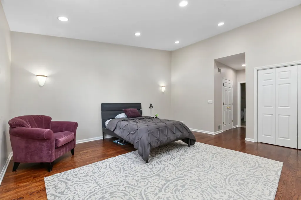 1302 Hawthorne Lane Hinsdale IL 60521