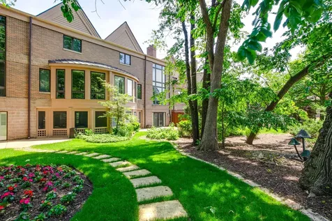 1302 Hawthorne Lane Hinsdale IL 60521