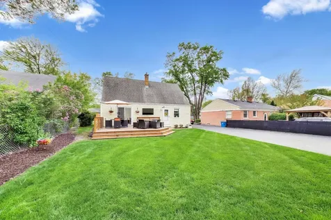 817 South Spring Road Elmhurst IL 60126
