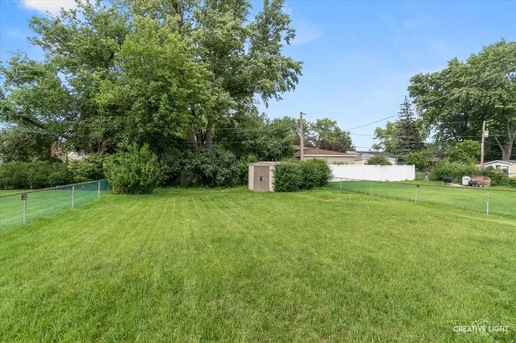 1301 Coolidge Avenue Wheaton IL 60189